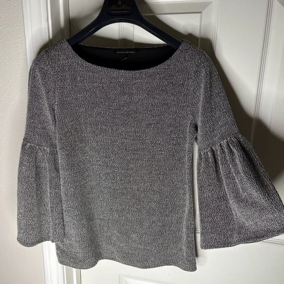 Banana Republic Soft Bouclé Grey Gray Pleated Bell-Sleeve Top S - Picture 1 of 3